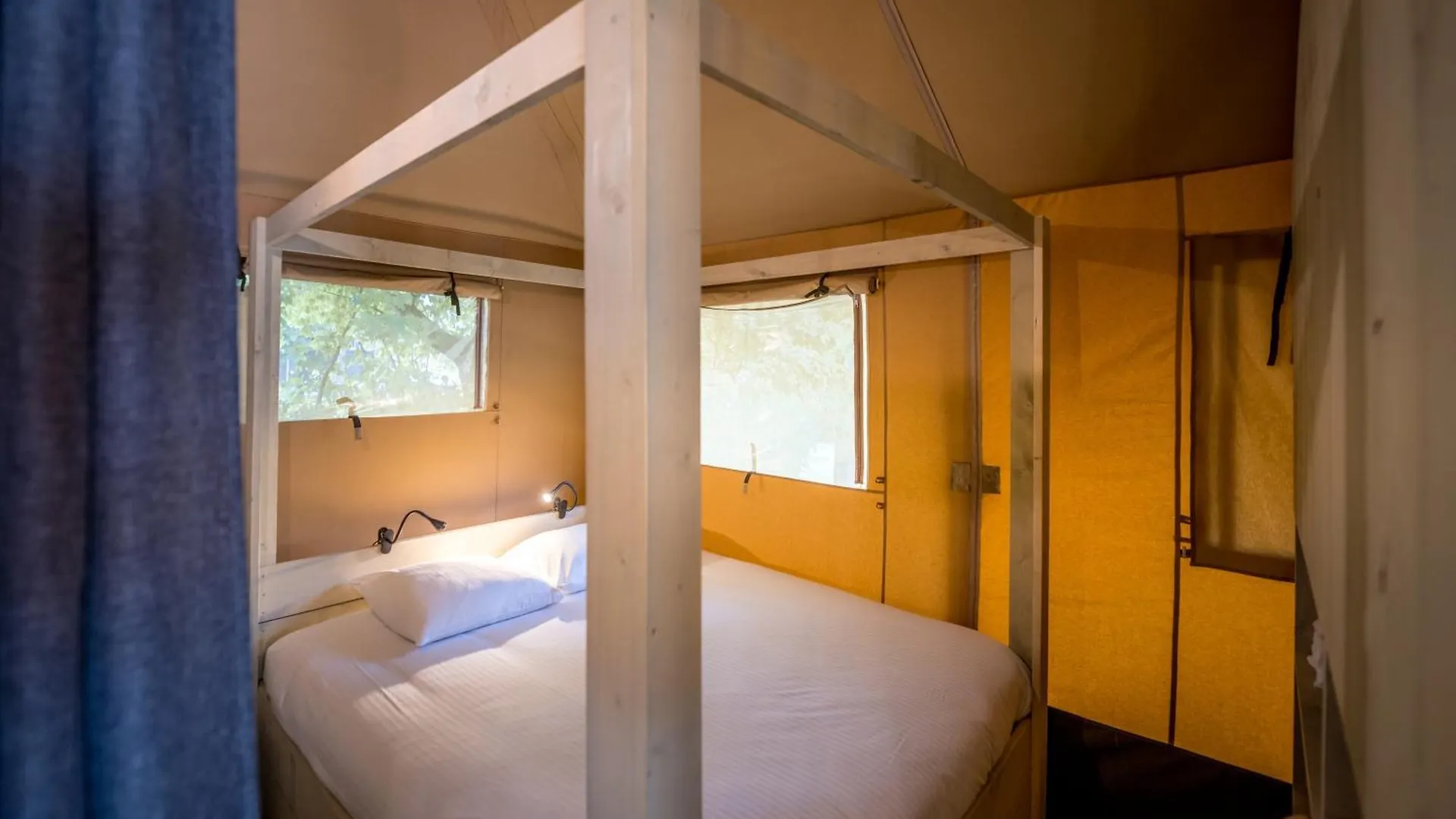 Hotel Urban Gardens Gent Resort Gante